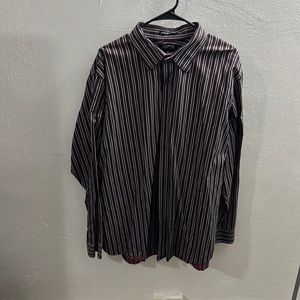 Apt. 9 purple/burgundy long sleeve dress shirt. Super soft 100% cotton